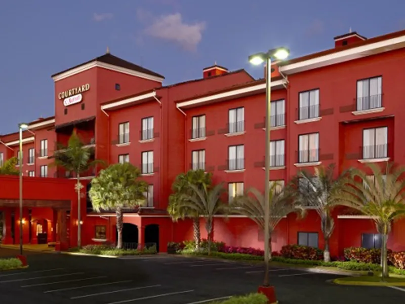 Courtyard by Marriott Escazú
